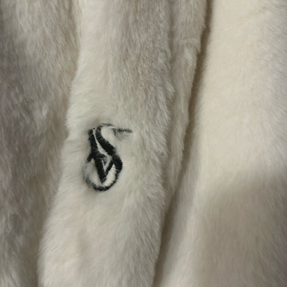 Victoria secret robe, coat - Picture 3 of 5